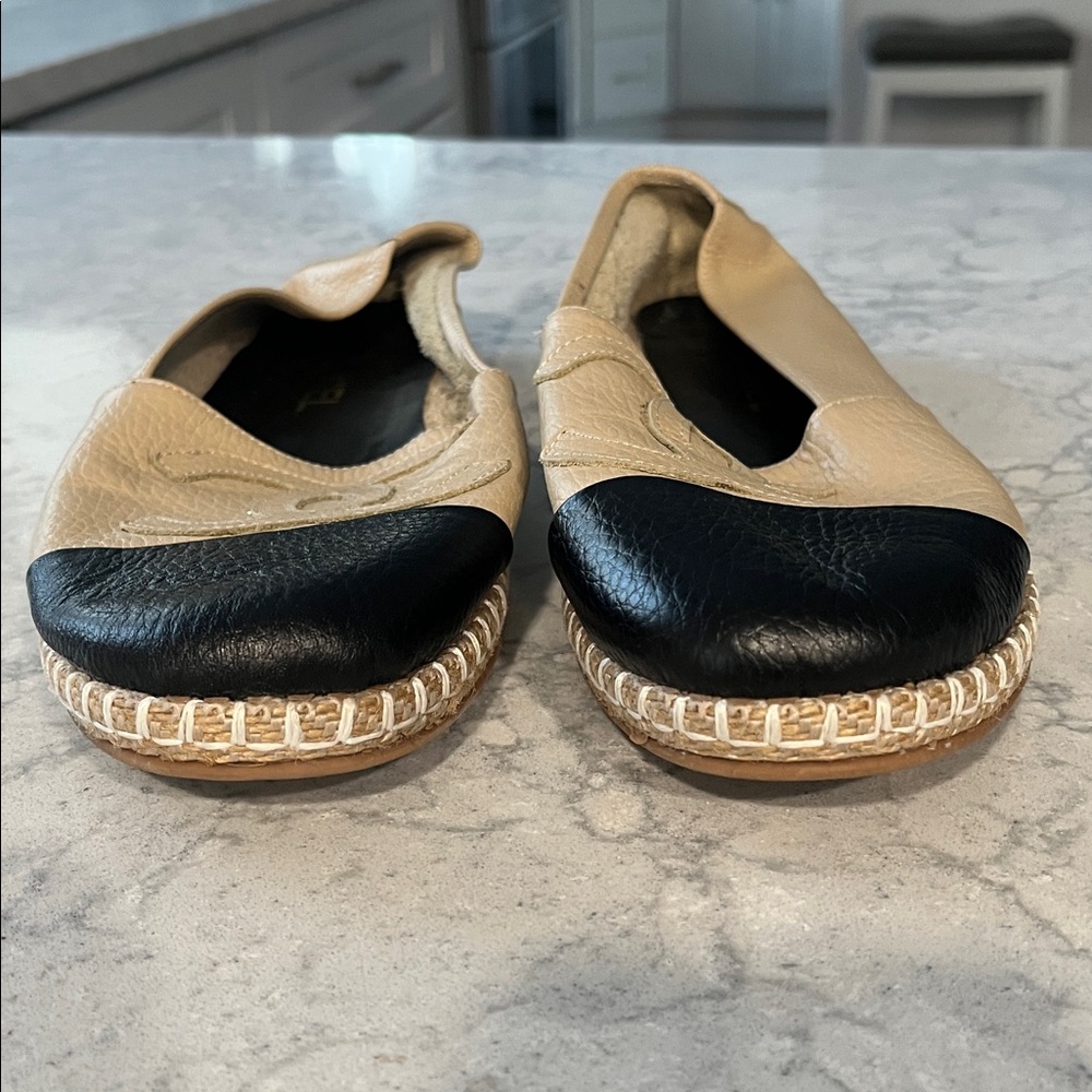 Chanel Loafer-7-1/2 Very good condition! - Picture 2 of 7